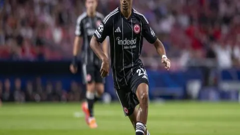 奥萨苏纳球员叹：对战巴萨战况苦涩，全面被压制